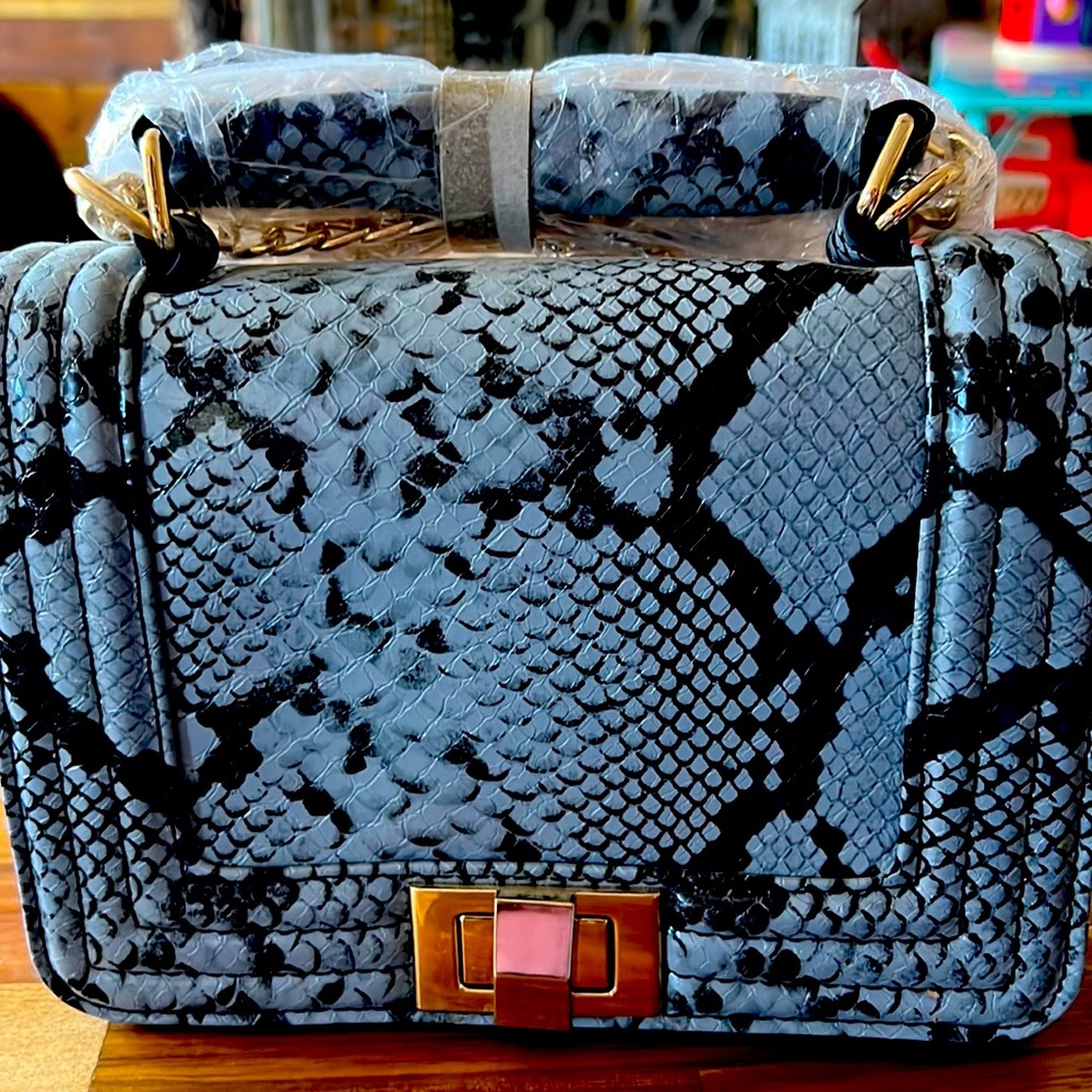Snake skin style shoulder bag